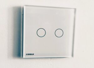 Cel mai bun intrerupator smart wireless Livolo VL-FC2Z2-2G